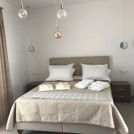 Leventis 2 * Фалираки